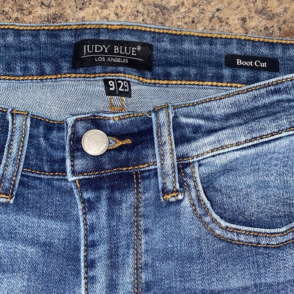 JUDY BLUE Distressed Mid-Rise Women's Blue Jeans - Picture 2 of 13